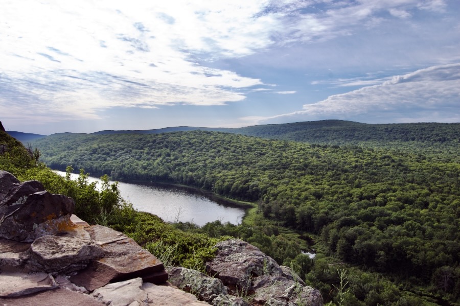 Lake of the clouds