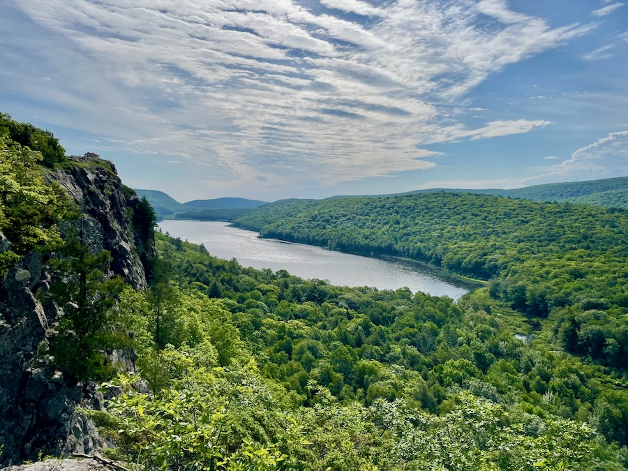 Lake of the clouds